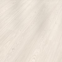 Heller Holzboden – minimalistischer Stil.